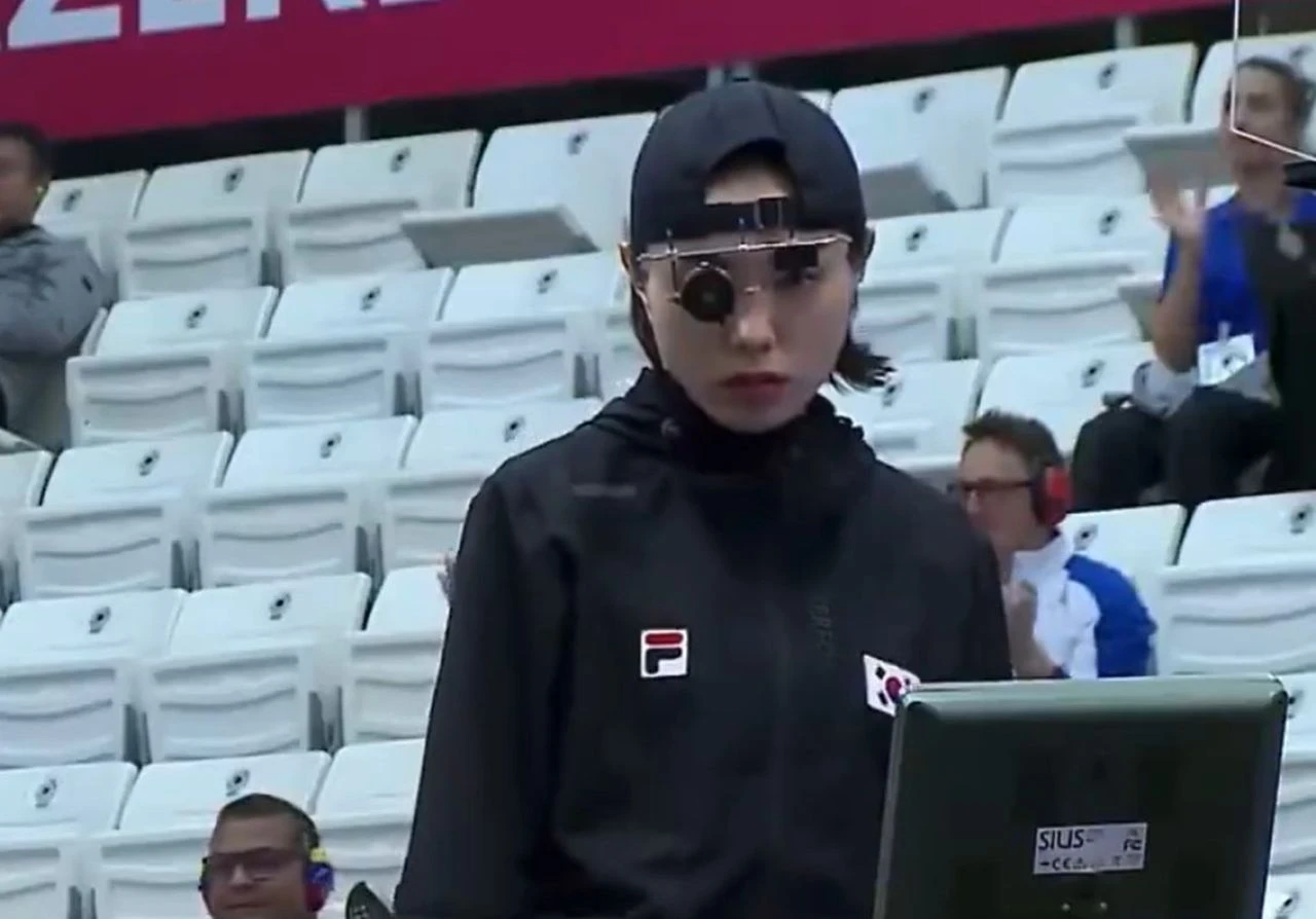 2024 Paris Olimpiyatları'nda atıcılık dalında gümüş madalyayı Güney Koreli Kim Ye-ji aldı - 1. Resim