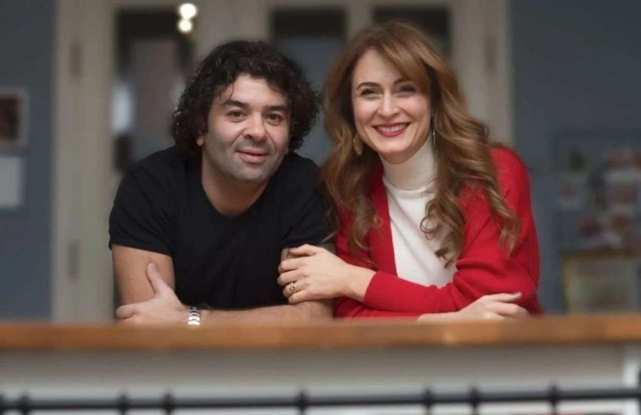 Ceyda Düvenci ile Bülent Şakrak boşandıktan sonra ilk kez buluştu! Melisa ile pozlara ilk yorum Hazal Kaya'dan geldi