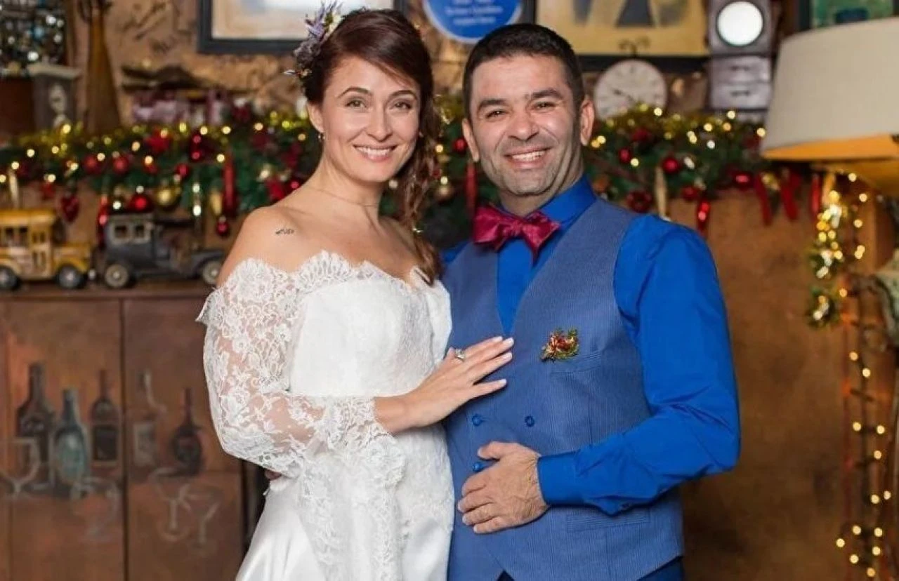 Ceyda Düvenci ile Bülent Şakrak boşandıktan sonra ilk kez buluştu! Melisa ile pozlara ilk yorum Hazal Kaya'dan geldi