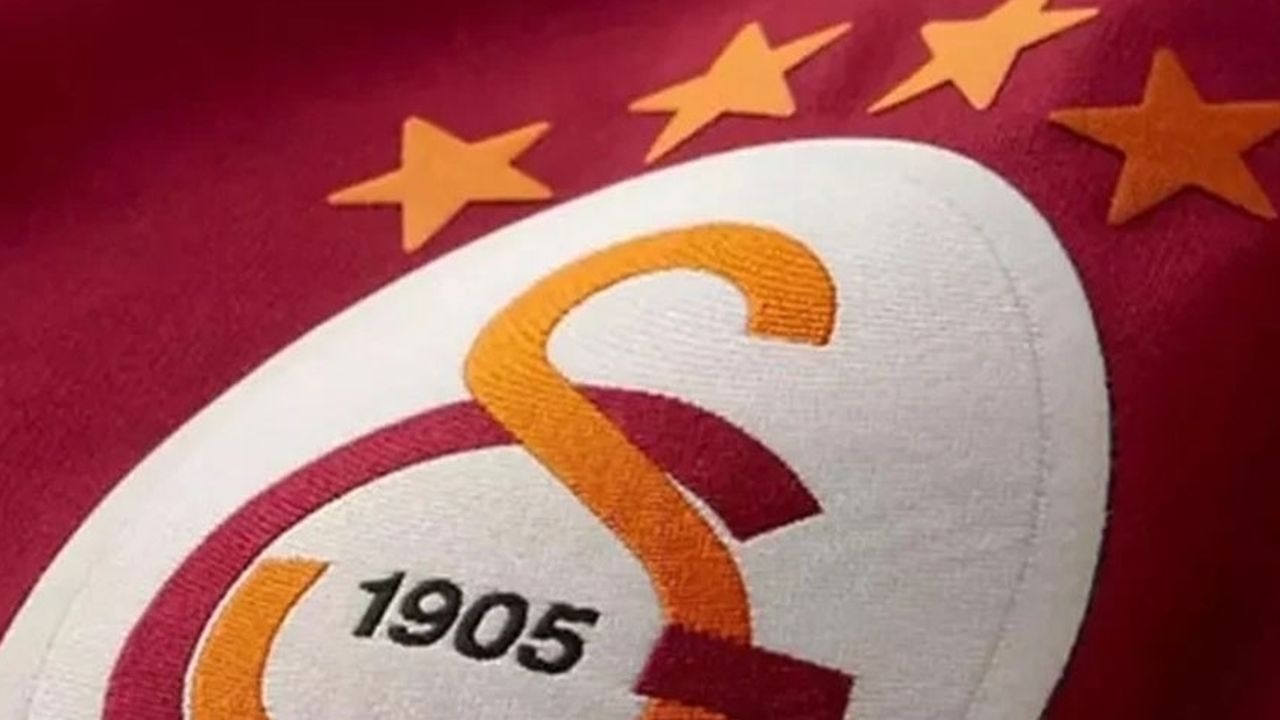 Galatasaray&#039;da bir ayrılık daha! Transfer resmen açıklandı