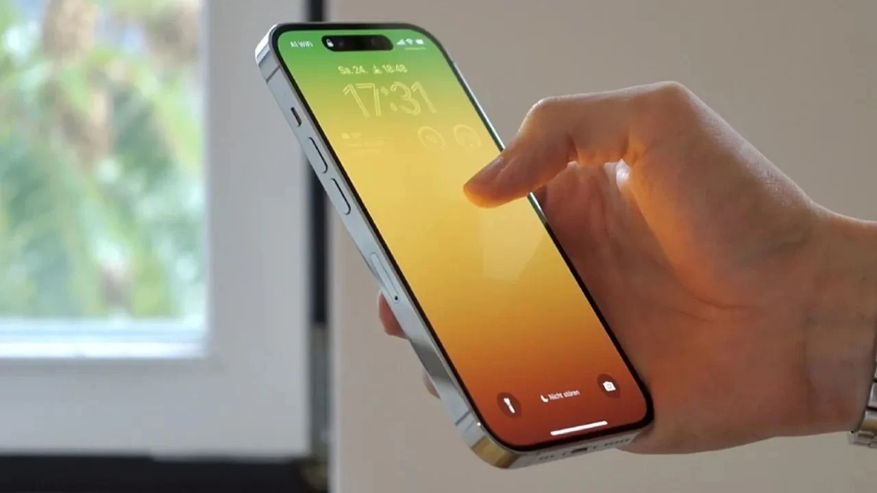 iPhone SE 4 ekranı BOE ve LG'ye emanet - 4. Resim