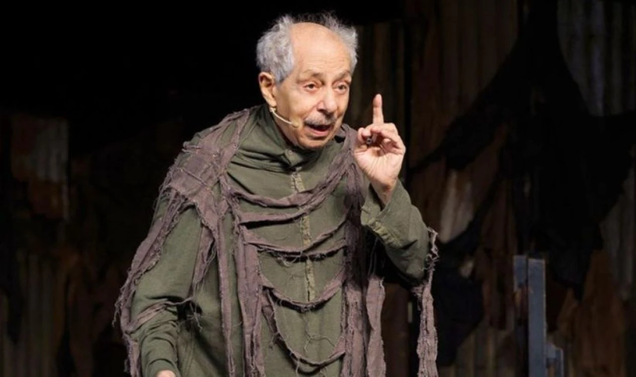 Usta tiyatrocu Genco Erkal hayatını kaybetti! Veda paylaşımı sevenlerini üzdü