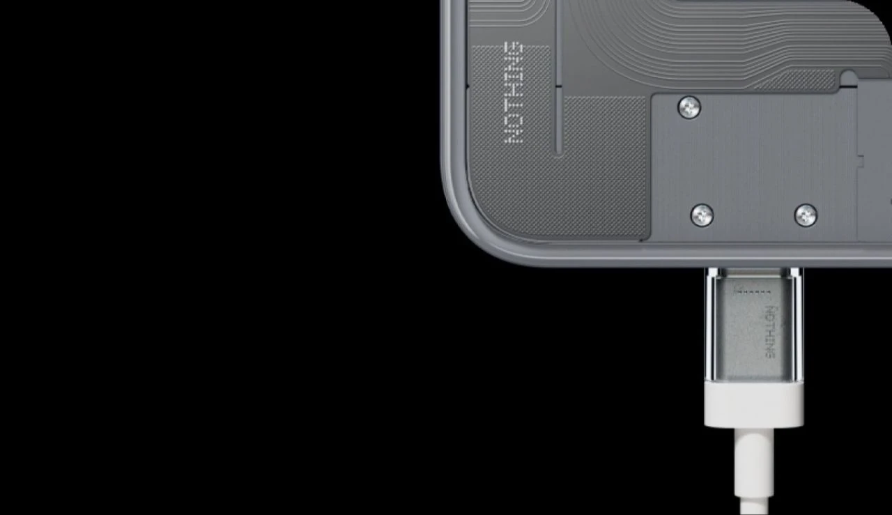 Uygun fiyatlı efsane özellikler sunan Nothing Phone (2a) Plus tanıtıldı