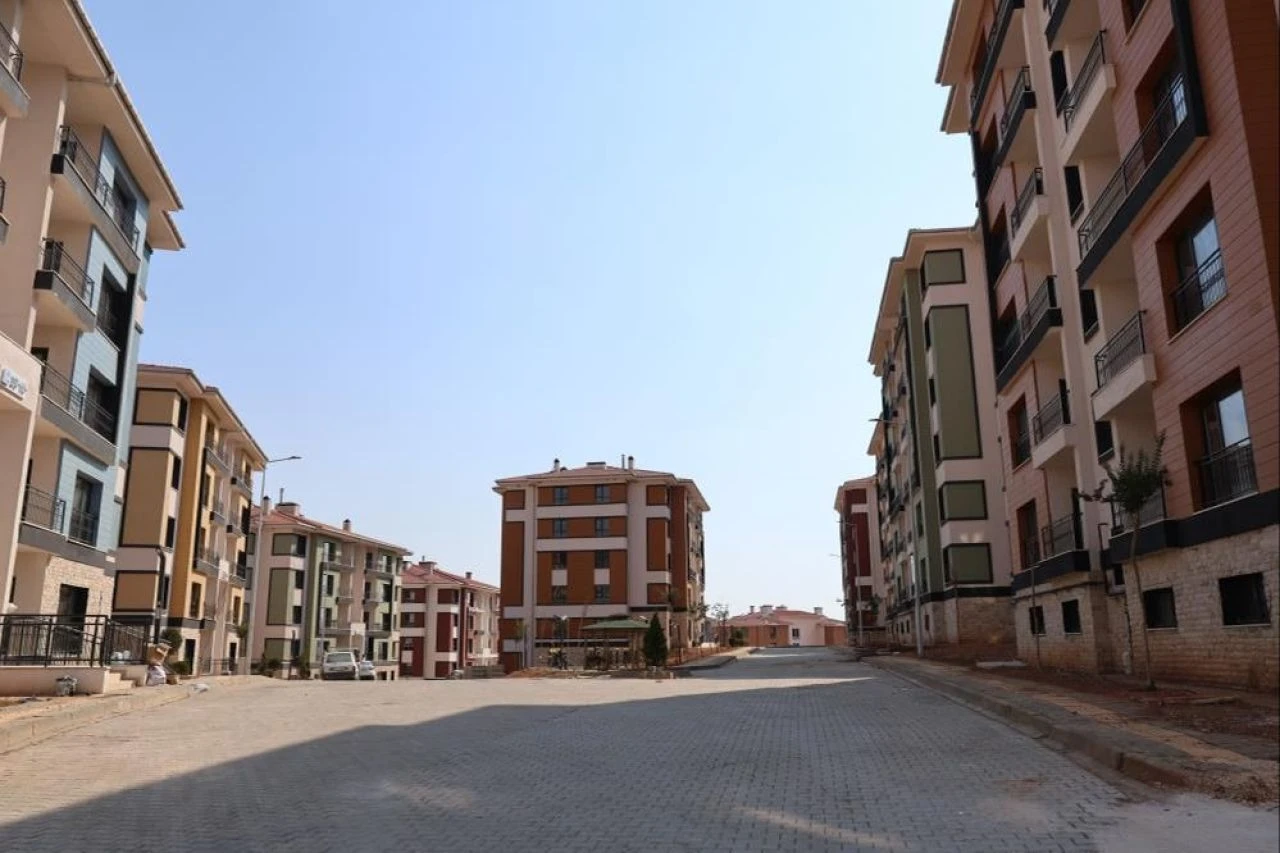 Depremzedeler bir bir evlerine kavuşuyor! 'Bu kadarını hayal bile edemezdik' - 4. Resim