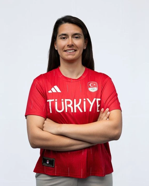 Ecem Güzel, bugün yelken yarışında kendini gösteriyor! Olimpiyat programında yarış saati belli oldu - 1. Resim