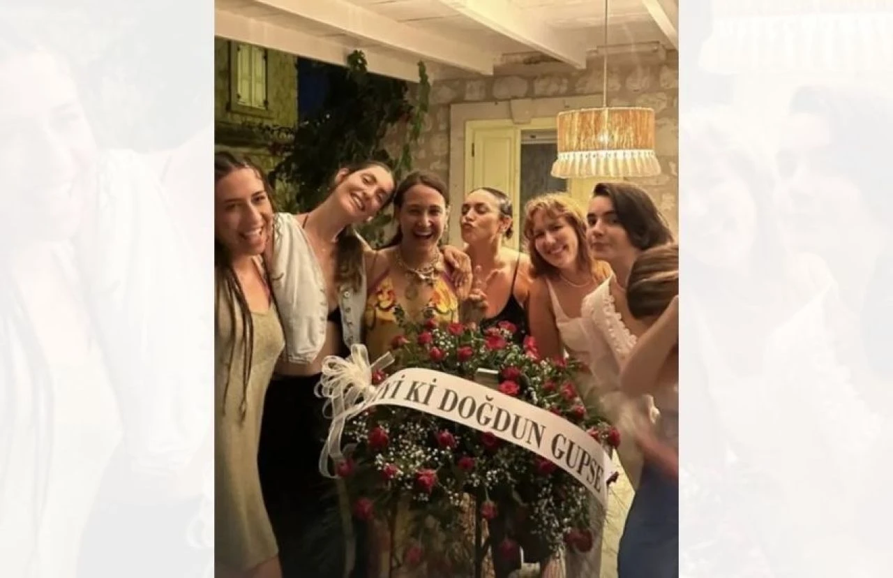 Ezgi Mola, Gupse Özay'a servet değerinde hediye taktı! Sosyal medyada espriler peş peşe geldi