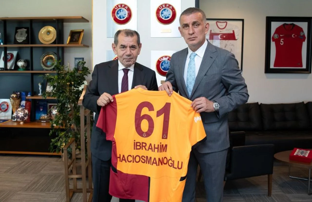Galatasaray Başkanı Dursun Özbek, TFF Başkanı Hacıosmanoğlu'nu ziyaret etti - 1. Resim
