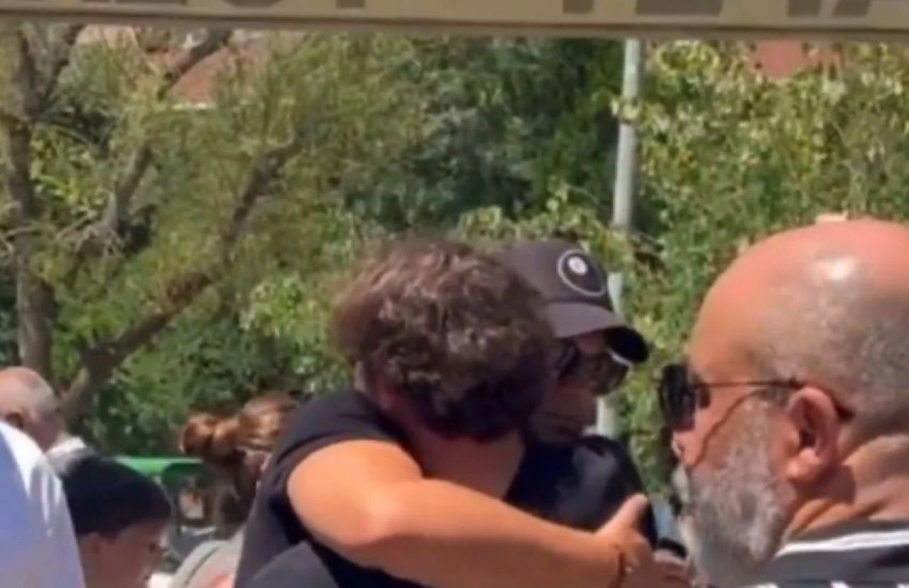 İçerde oyuncuları Aras Bulut İynemli ile Çağatay Ulusoy yıllar sonra yan yana geldi! - 3. Resim