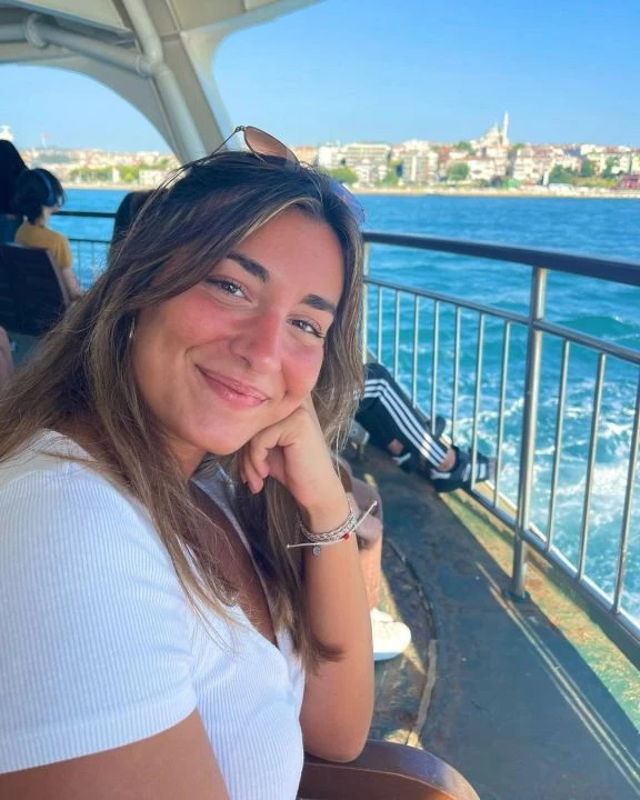 Olimpiyatlarda Türkiye'nin kadınlar yüzme takımında Gizem Güvenç yer alıyor