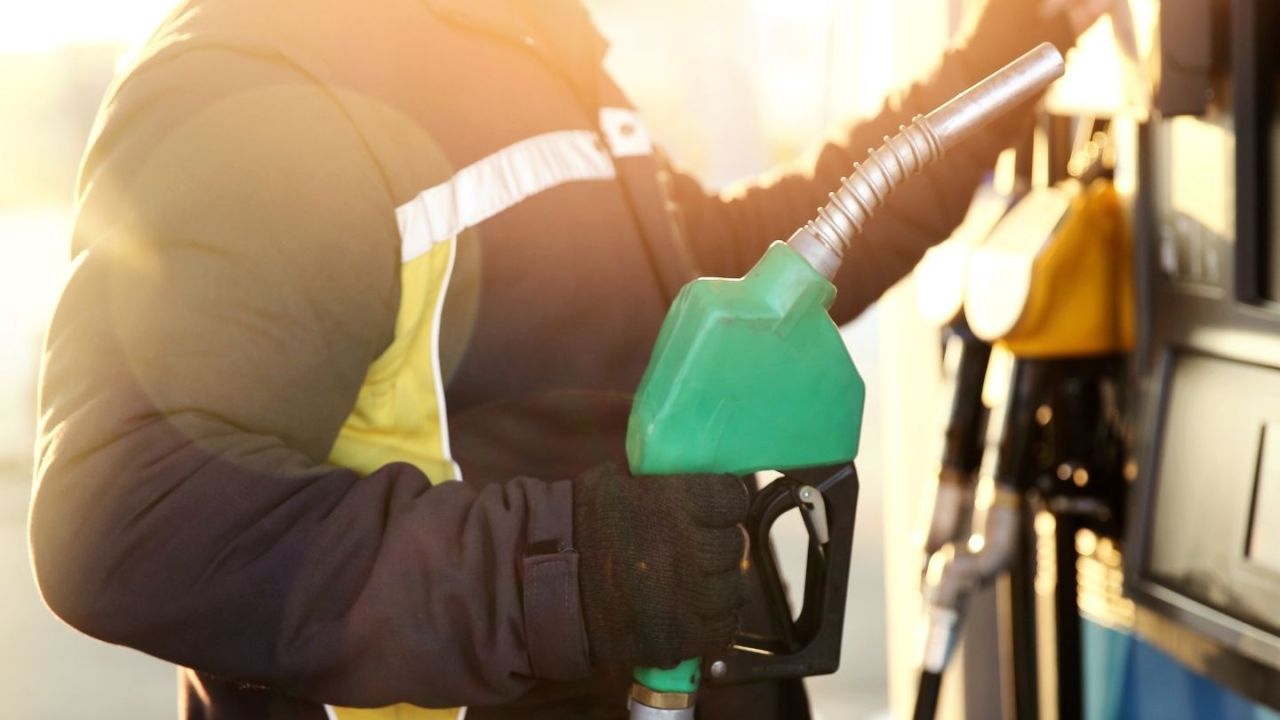 Petrol fiyatı düşüş eğilimini tersine çevirerek sert sıçradı! Akaryakıt fiyatlarına zam gündemde - 3. Resim