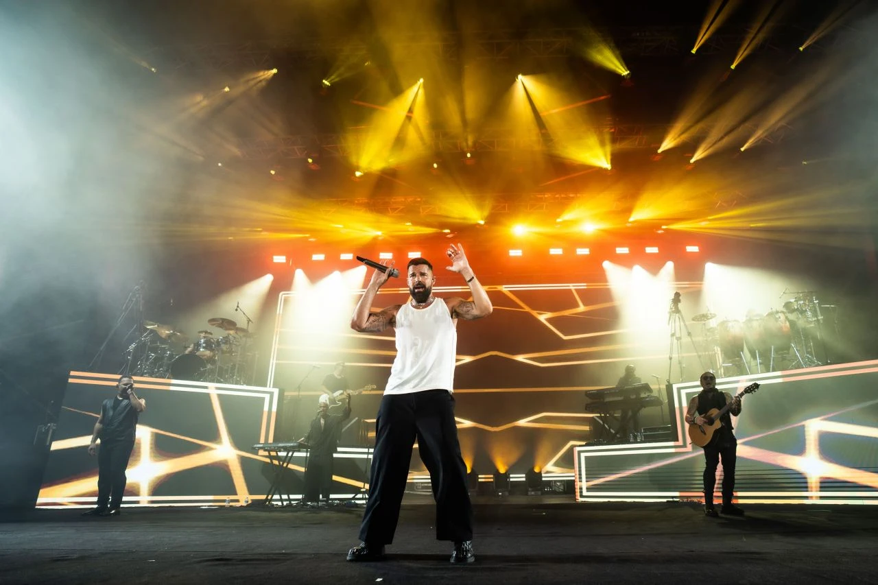 Ricky Martin Antalya'da tozu dumana kattı! En düşük konser biletinin fiyatı dudak uçuklattı - 1. Resim