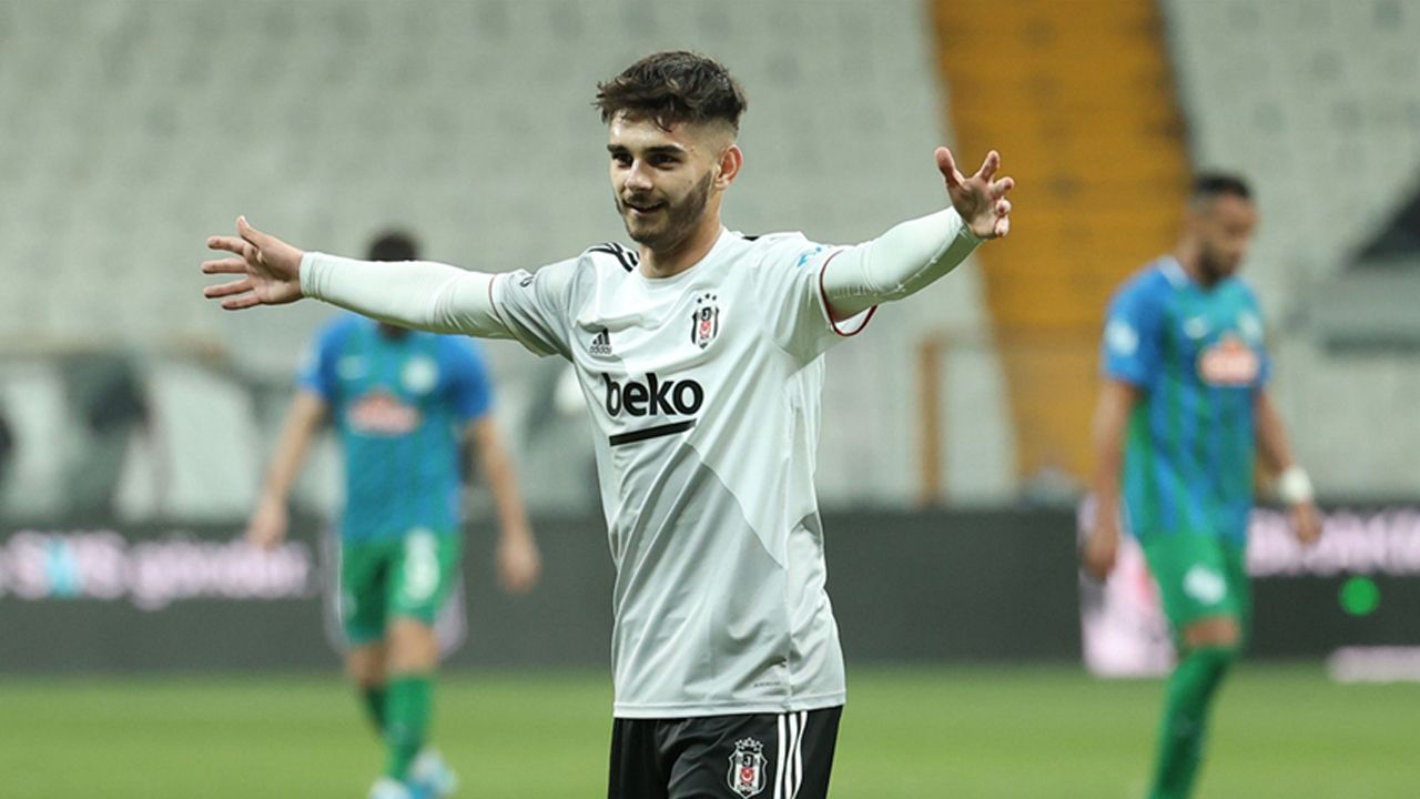 Son dakika | Beşiktaş&#039;ta bir ayrılık daha! Resmen duyuruldu