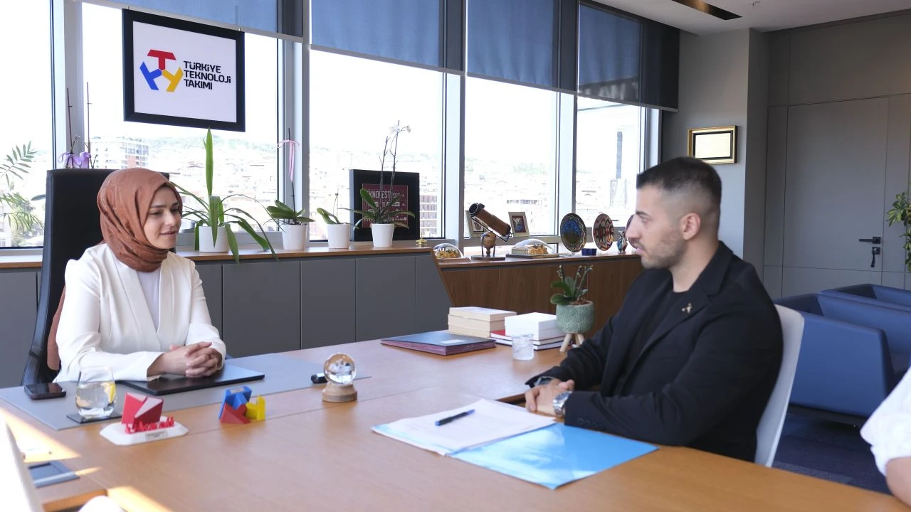 Teknofest 2024'te büyük sürprizler! T3 Vakfı Yönetim Kurulu Başkanı Elvan Kuzucu Hıdır açıkladı: Adana 'Teknofest Şampiyonlar Ligi' olacak - 4. Resim