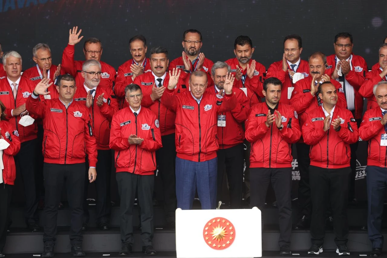 Teknofest 2024'te büyük sürprizler! T3 Vakfı Yönetim Kurulu Başkanı Elvan Kuzucu Hıdır açıkladı: Adana 'Teknofest Şampiyonlar Ligi' olacak - 9. Resim