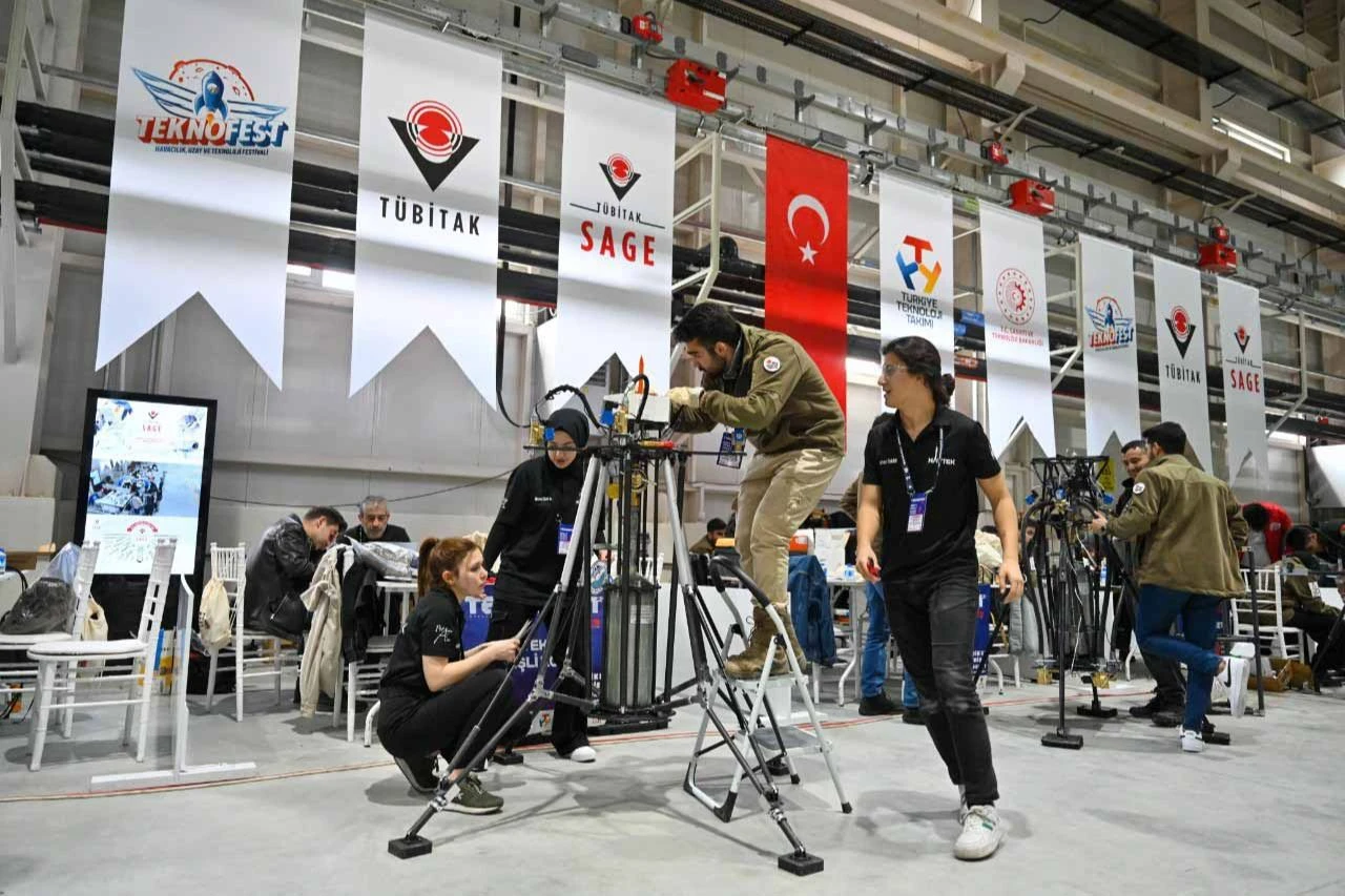 Teknofest 2024'te büyük sürprizler! T3 Vakfı Yönetim Kurulu Başkanı Elvan Kuzucu Hıdır açıkladı: Adana 'Teknofest Şampiyonlar Ligi' olacak - 11. Resim