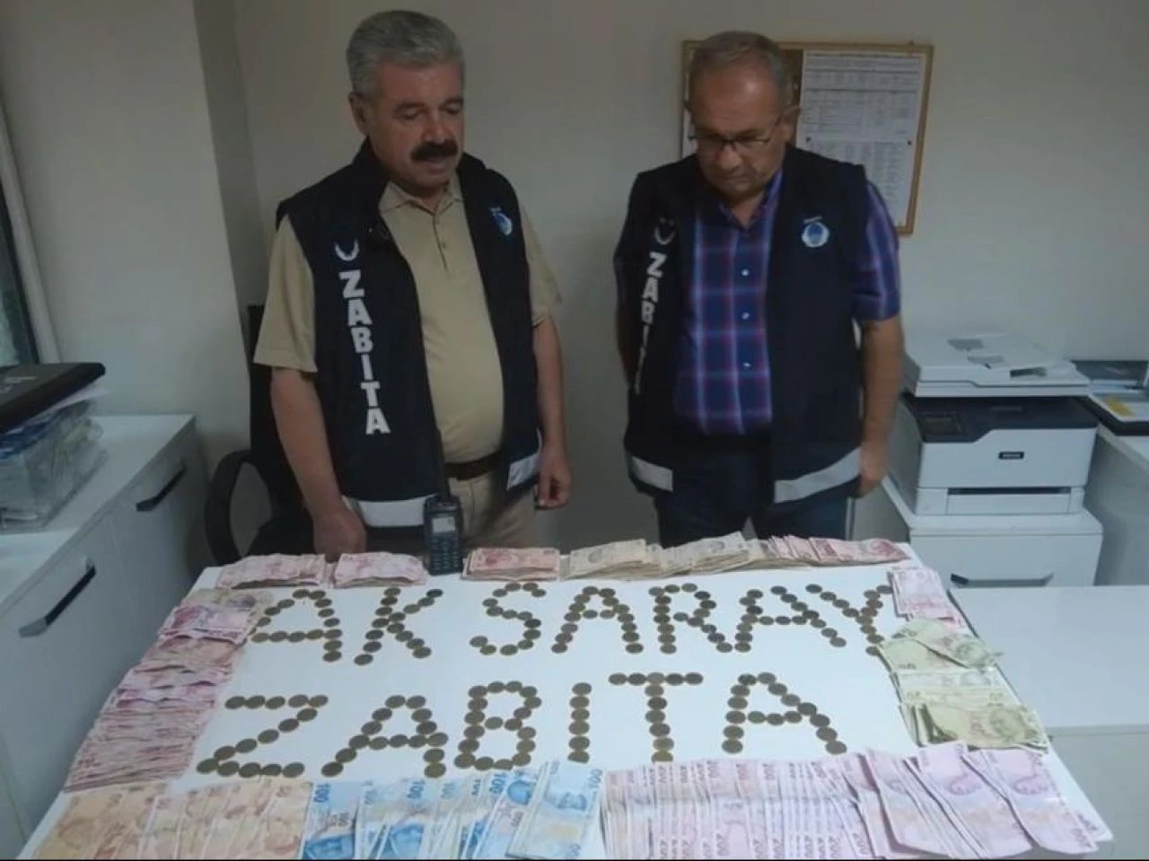 Dilencilerin üzerinden çıkan para ekipleri şaşkına çevirdi