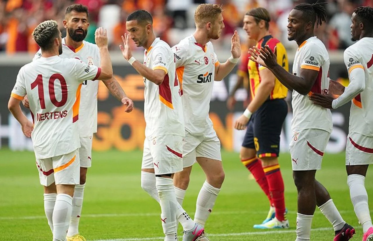 Süper Kupa'da dev randevu: Galatasaray ile Beşiktaş kozlarını paylaşacak! İşte Muhtemel 11'ler