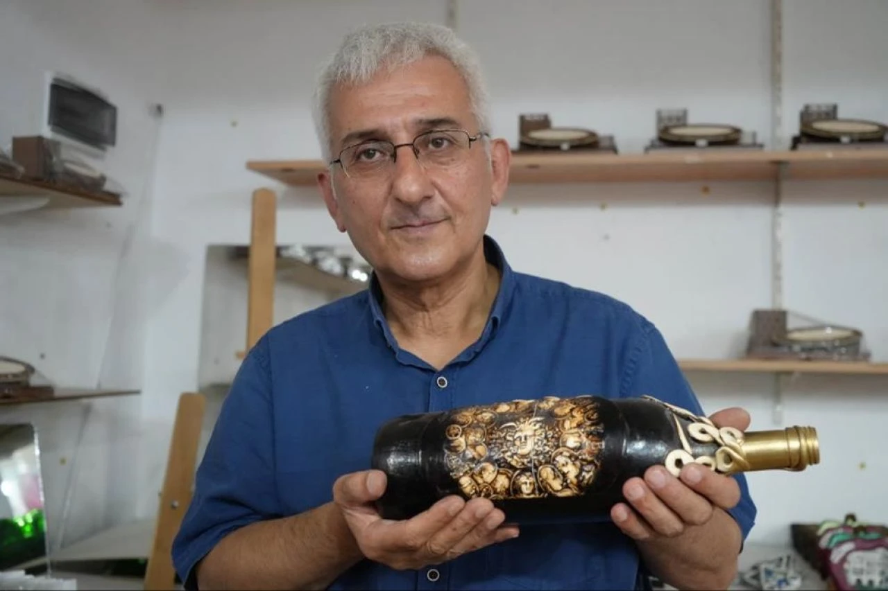 Tam bir sanat eseri! 5 TL’ye alıp 50 euroya satıyor