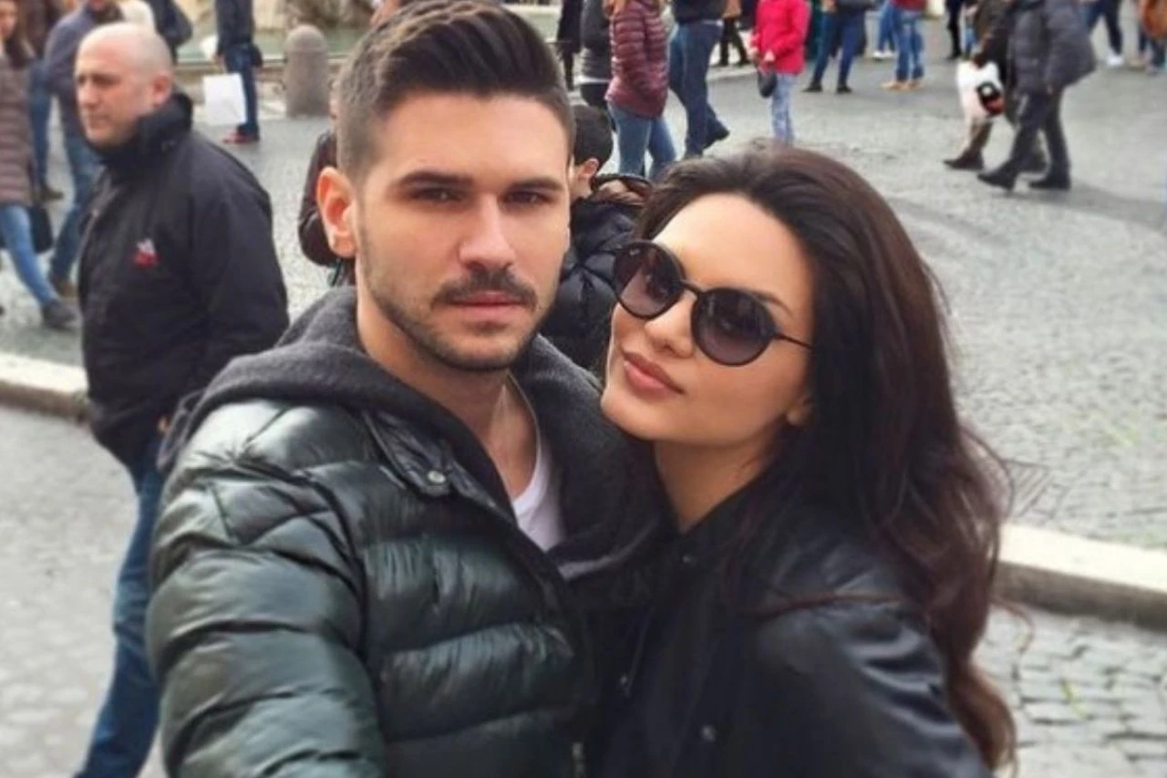 Tolgahan Sayışman'ın milyonluk aracı hurdaya döndü