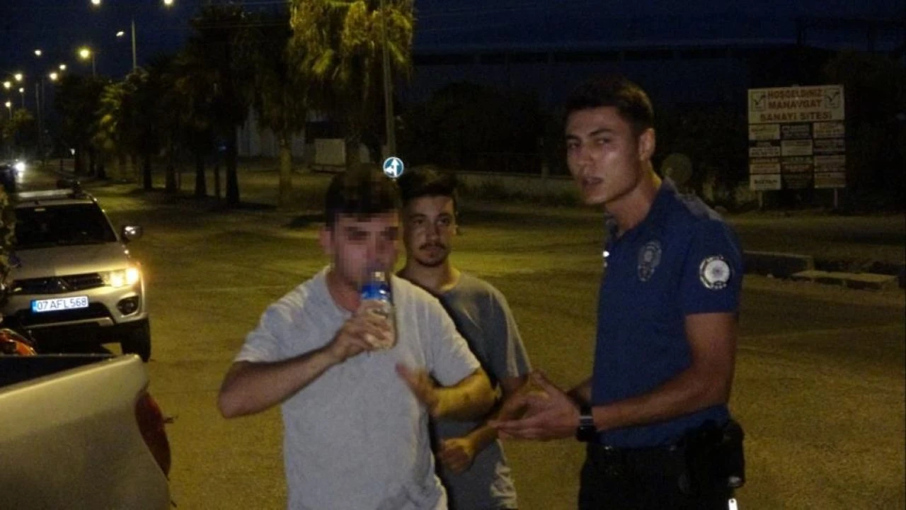 Alkollü sürücü polisi çileden çıkardı! Ne yaptıysa da alkollü çıktı, cezayı yedi - 2. Resim