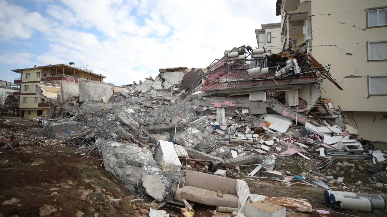 Diri fay haritası kırmızıya büründü, tehlike yaklaşıyor! Türkiye'nin deprem riski olan bölgeleri belli oldu - 3. Resim