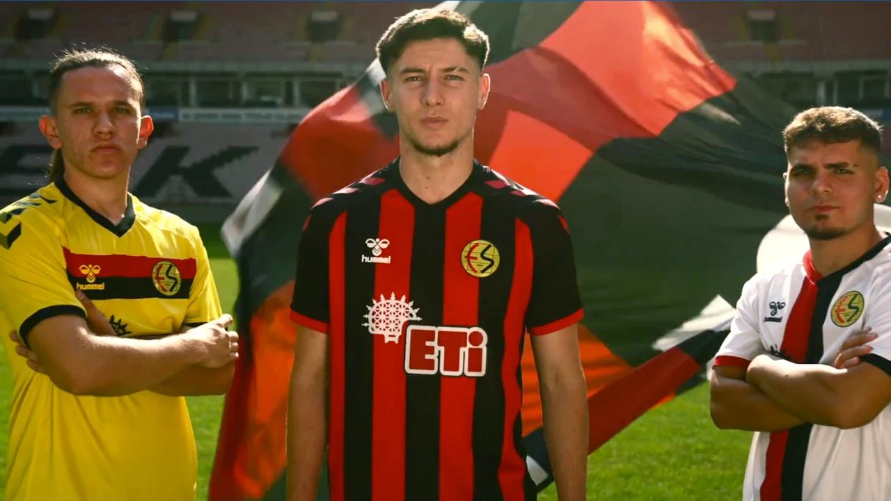 Eskişehirspor yeni sezon formalarını tanıttı!