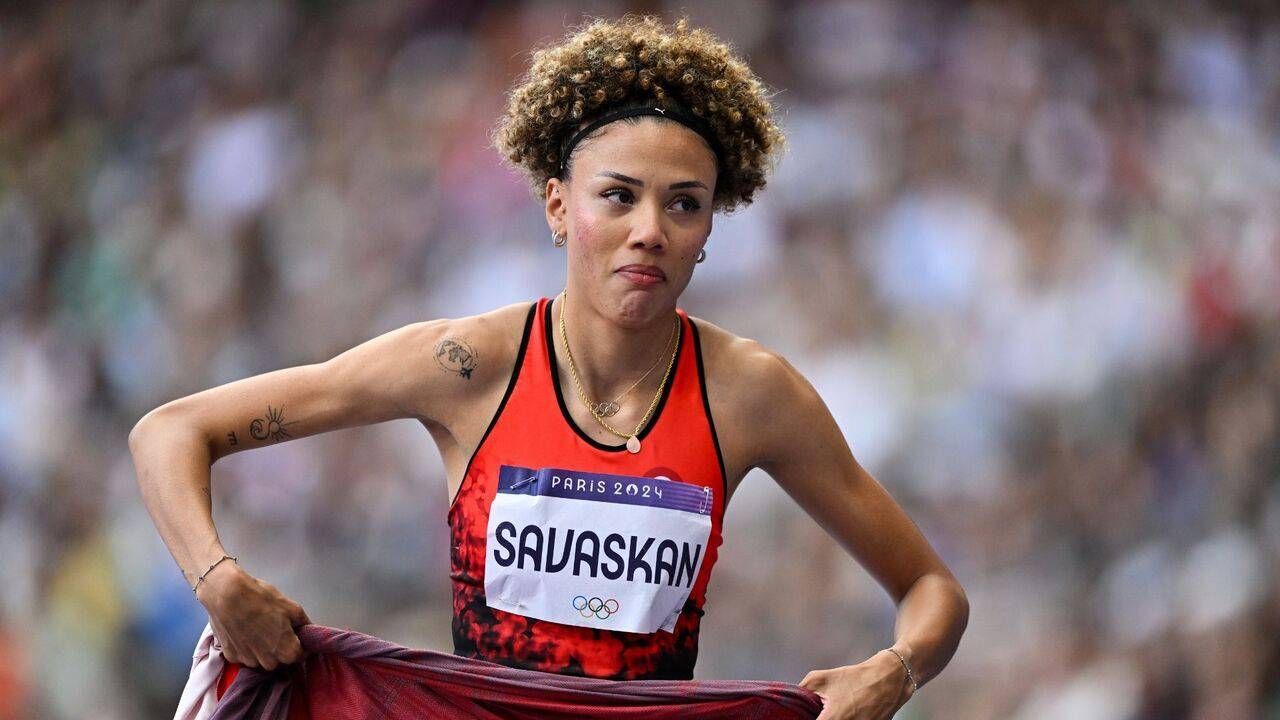 Paris Olimpiyatlarında Buse Savaşkan&#039;dan büyük başarı! Madalyayı garantiledi