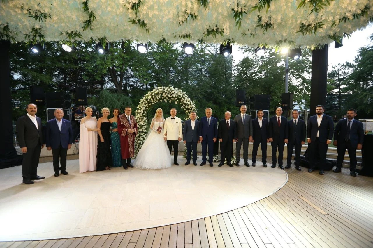 AK Parti Ankara Milletvekili Murat Alparslan ve Serap Gürbüz evlendi - 1. Resim