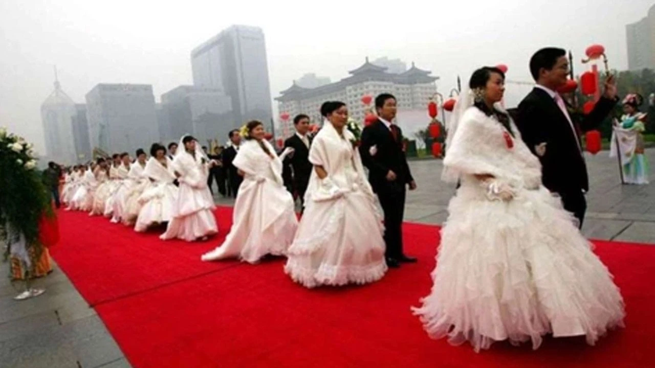 nüfus Çin'de nüfus azaldı! Okullarda evlilik bölümü açılıyor