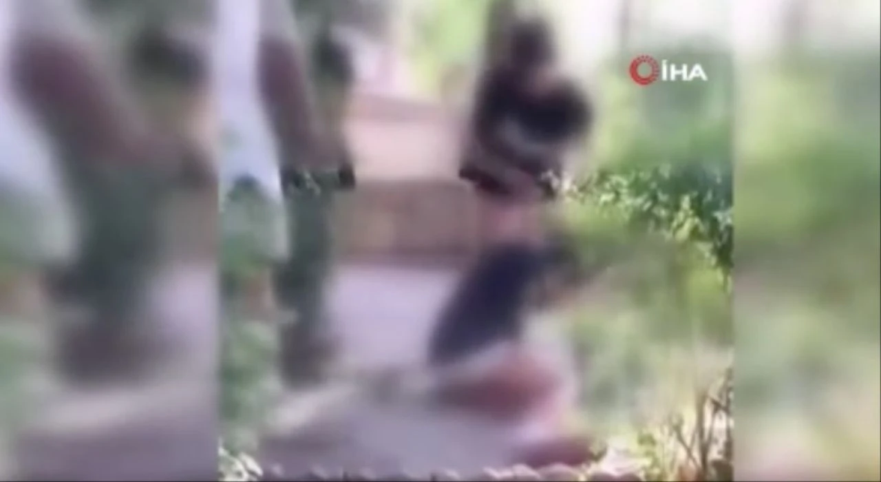 Marmaris'te çocuk yaştaki kızların "erkek" kavgası: Görenlerin ağzı açık kaldı