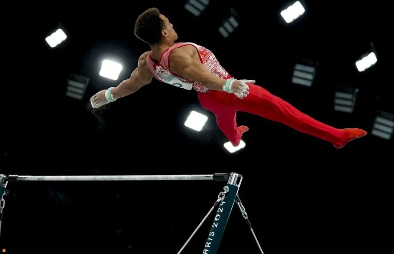 Milli cimnastikçi Adem Asil halka aleti finalinde beşinci oldu - 1. Resim