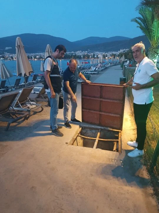 Otelden mide bulandıran görüntü: Lağım suyunu denize boşalttılar - 2. Resim