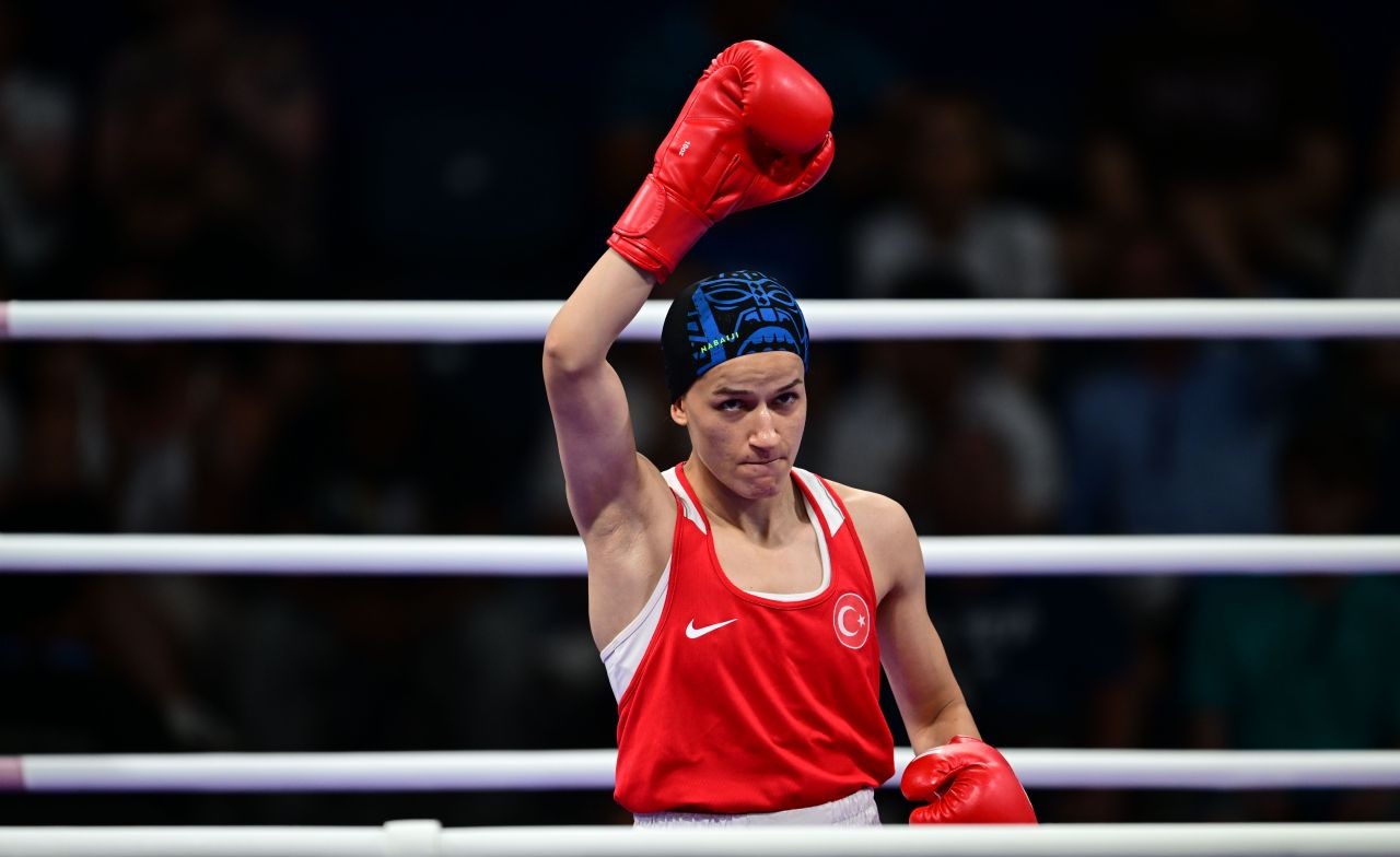 Son dakika | Milli boksör Hatice Akbaş, Paris 2024'te finalde - 2. Resim