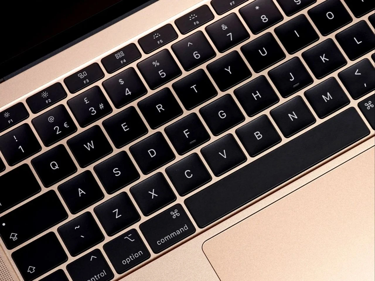 Apple, MacBook sahiplerine para ödeyecek: Kullanıcı başına 13 bin TL!