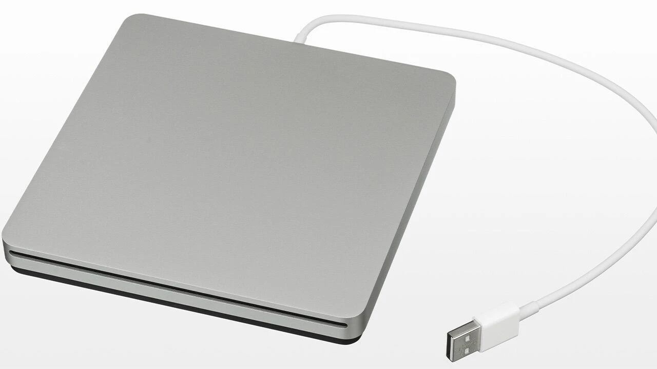 Apple, 16 yıllık SuperDrive aksesuarının fişini çekti