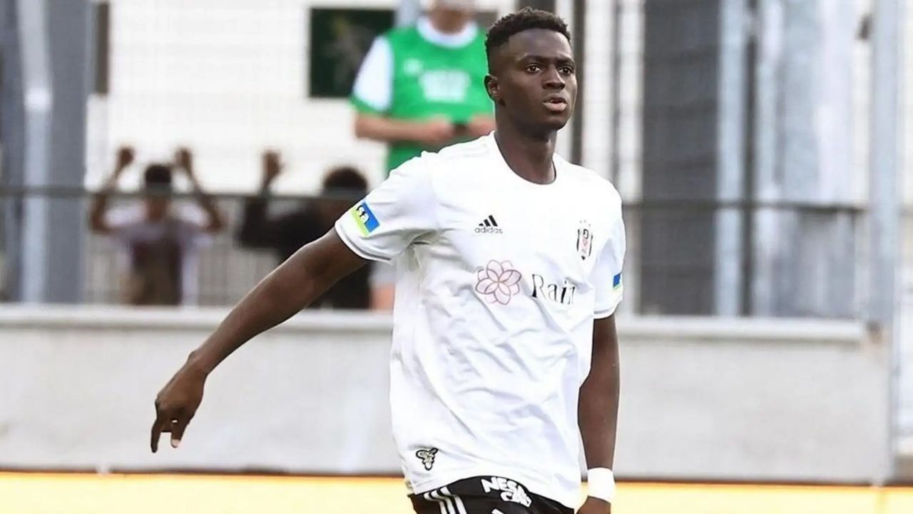 Beşiktaş&#039;ta ayrılık! Badra Cisse&#039;nin sözleşmesi feshedildi