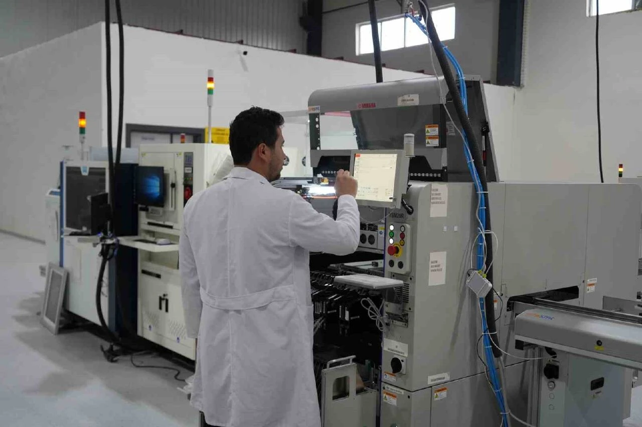 Bilgisayar ve telefonların en önemli parçası! Çok katmanlı elektronik kartlar artık Türkiye'de üretilebiliyor - 1. Resim