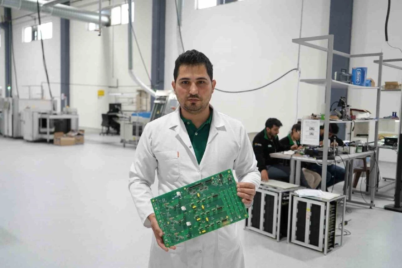 Bilgisayar ve telefonların en önemli parçası! Çok katmanlı elektronik kartlar artık Türkiye'de üretilebiliyor - 2. Resim