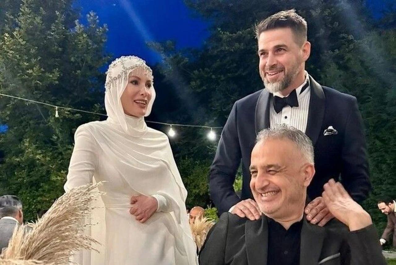 Gamze Özçelik ve eşi Reshad Strik engel tanımıyor! Sıcaklık, hastalık ve savaş dinlemeden uluslararası yardımlara devam - 2. Resim