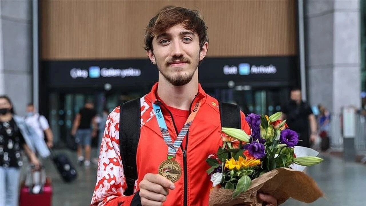 Paris Olimpiyat sporcusu Berke Akçam'ın yarı final maçı yarın oynanacak