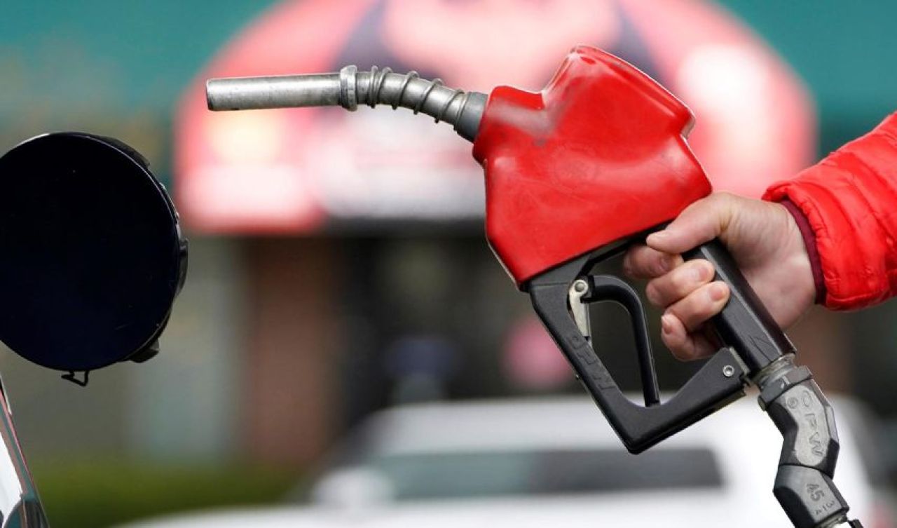 Petrol, sert geriledi! Akaryakıt fiyatları düştü: İşte güncel benzin ve motorin fiyatı - 2. Resim