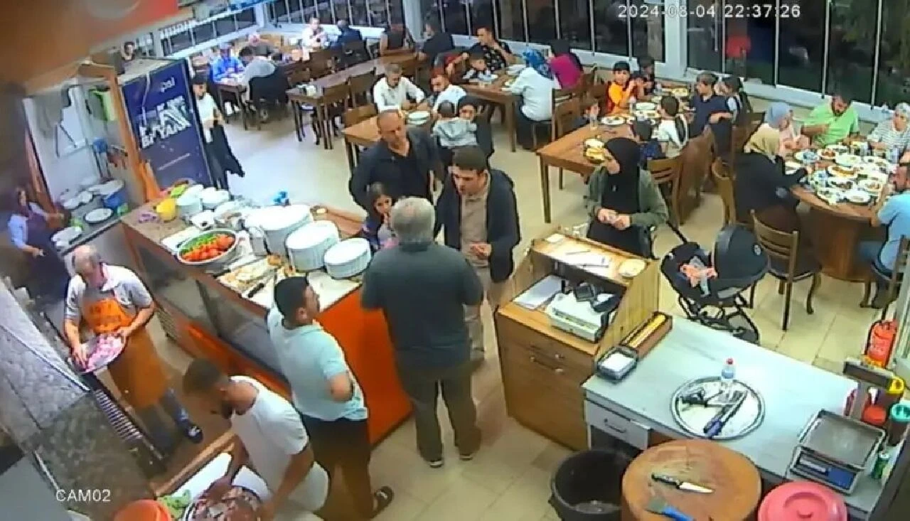 Restoranda darbedilen savcı o anları tek tek anlatı! Kafama yumruk atıldı, bebeğim yere düştü - 1. Resim