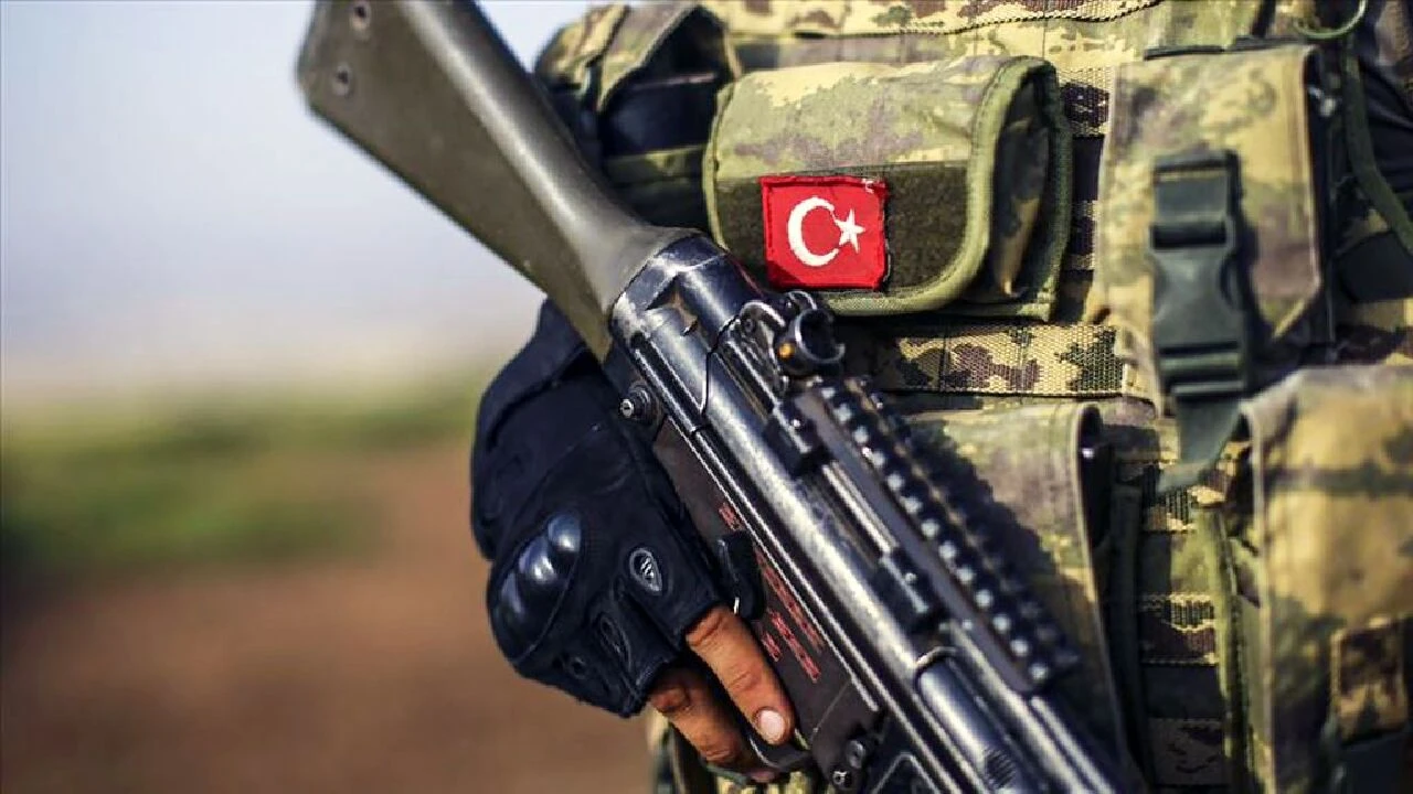 Türkiye sınırında terör örgütü yasaklandı! Irak yönetiminin aldığı kararda Hakan Fidan detayı dikkat çekti