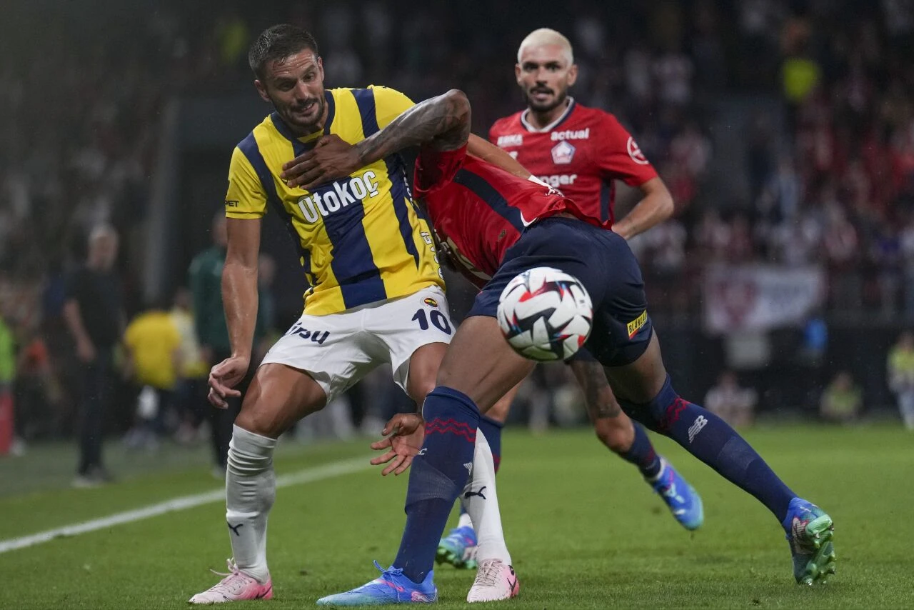 Fenerbahçe, Şampiyonlar Ligi ön eleme maçında Lille takımına mağlup oldu!