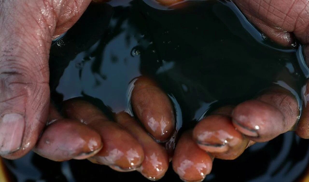 Petrol fiyatlarında rüzgar tersine döndü! Tahminler değişti: 2 dolara yakın düşüş bekleniyor - 2. Resim