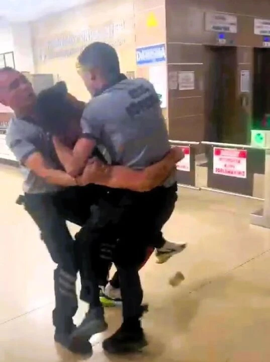 Denizli'de güvenlik görevlilerinden terör gazisine saldırı! Sosyal medyada infiale neden oldu