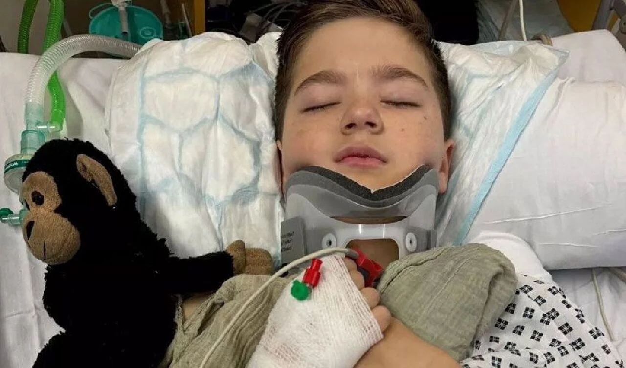 Ekran başında çok vakit geçiren çocuk ölümcül hastalığa yakalandı: Ahtapot gibi yayılıyor