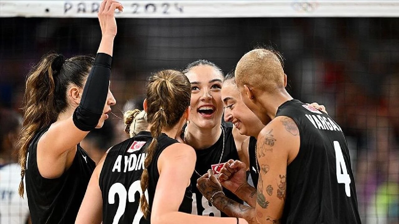 Filenin Sultanları, İtalya'yı mağlup ederse finalde ABD - Brezilya maçının galibi ile yarışacak