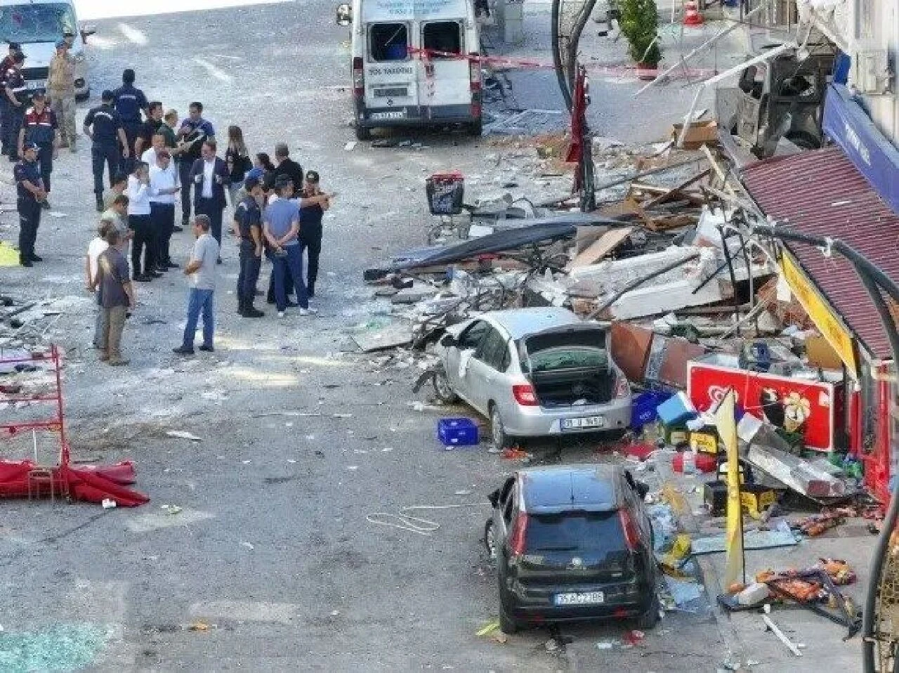İzmir'de 5 kişinin öldüğü patlamada yeni gelişme! İtfaiye raporunda skandal ortaya çıktı - 1. Resim