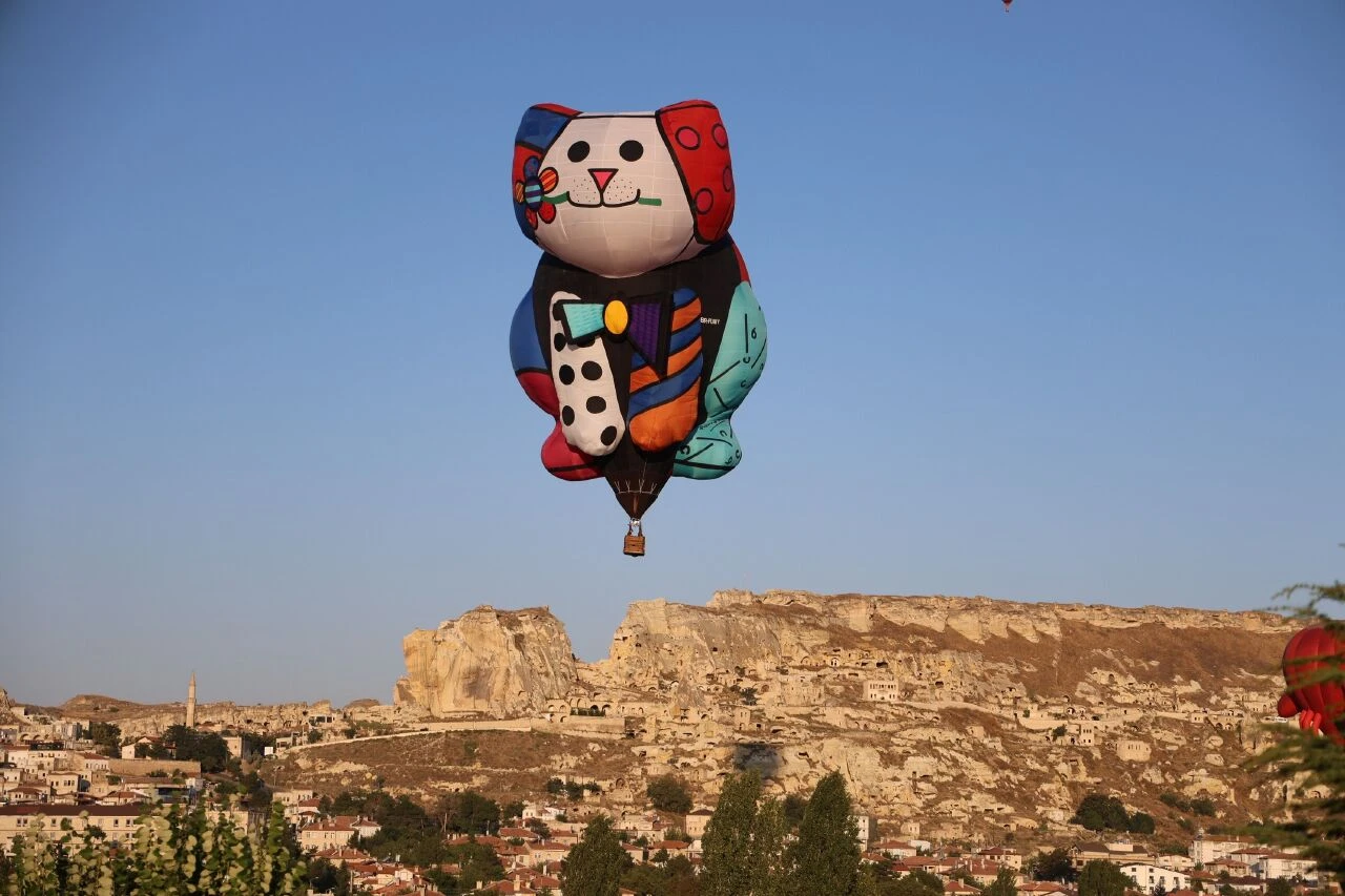 18 ülkeden gelen balonların olduğu Nevşehir Kültür Yolu Balon Festivali, 11 Ağustos'a kadar devam sürecek